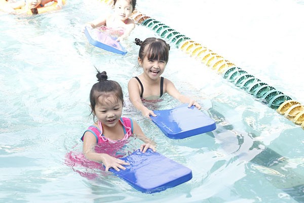 Mùa hè tại hồ bơi Happy House - Cơ sở Vườn Lài
