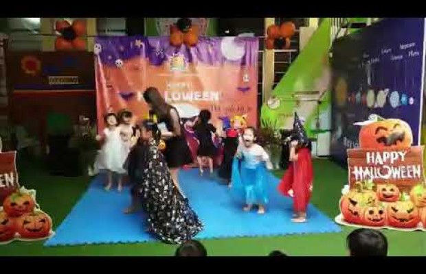 Trò chơi vui nhộn ngày hội Halloween