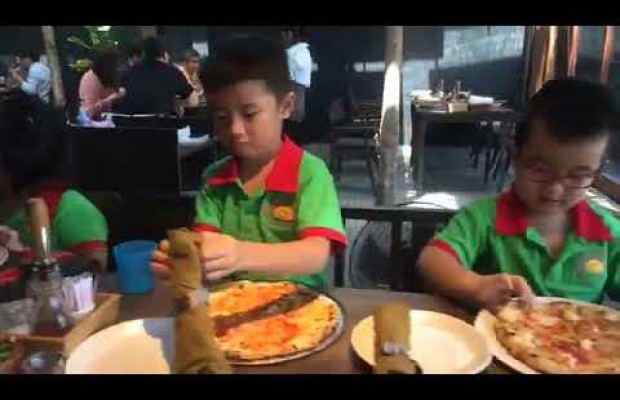 Bé học làm bánh pizza - part 3 | Dạy trẻ tự lập