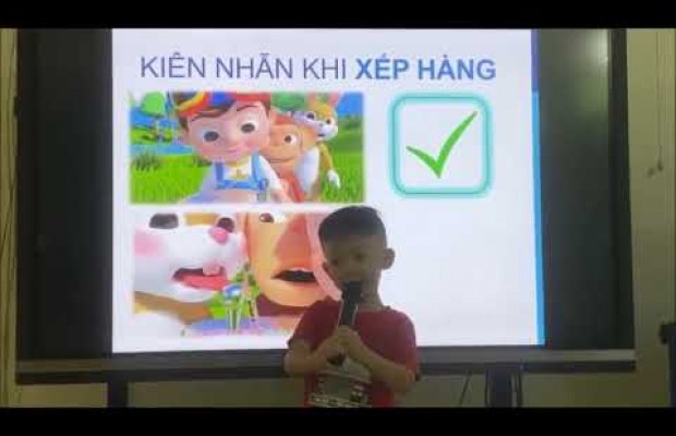 Thanh Huy Lớp Rio2 trình bày Kiên nhẫn khi xếp hàng